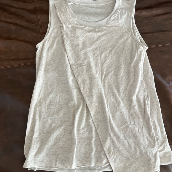 lululemon athletica Gray Tank Top - Picture 1 of 4